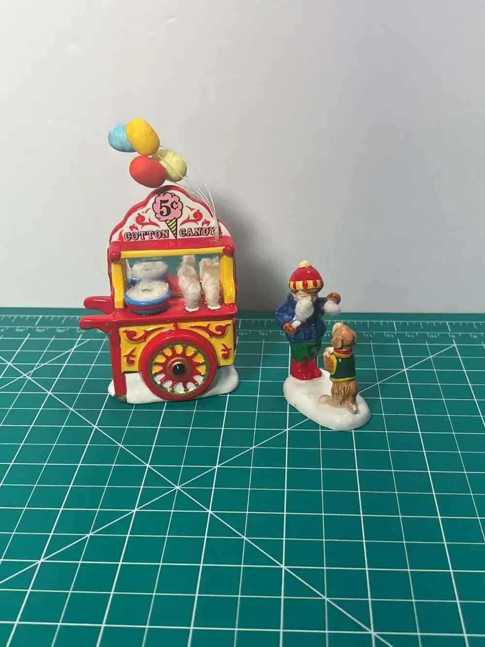 Department 56 Snow Village Carnival Cotton Candy Stand Figurines
